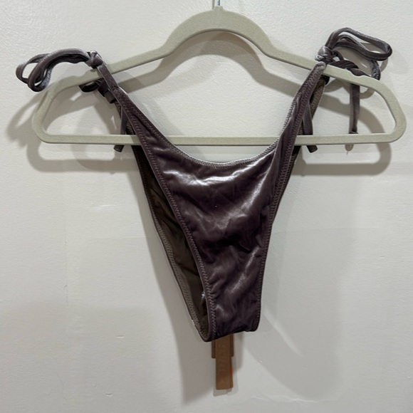 NWT  Skims Velvet Bikini 🤎 - Picture 1 of 4